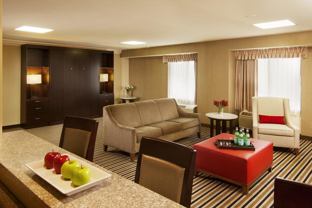 The Madison Concourse Hotel Eksteriør bilde